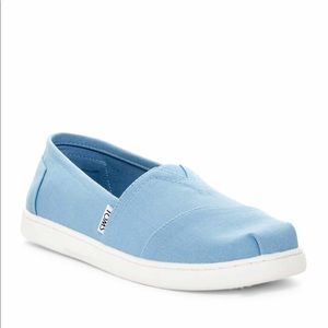 Toms Classic Cornflower Blue Canvas slip-on Shoes